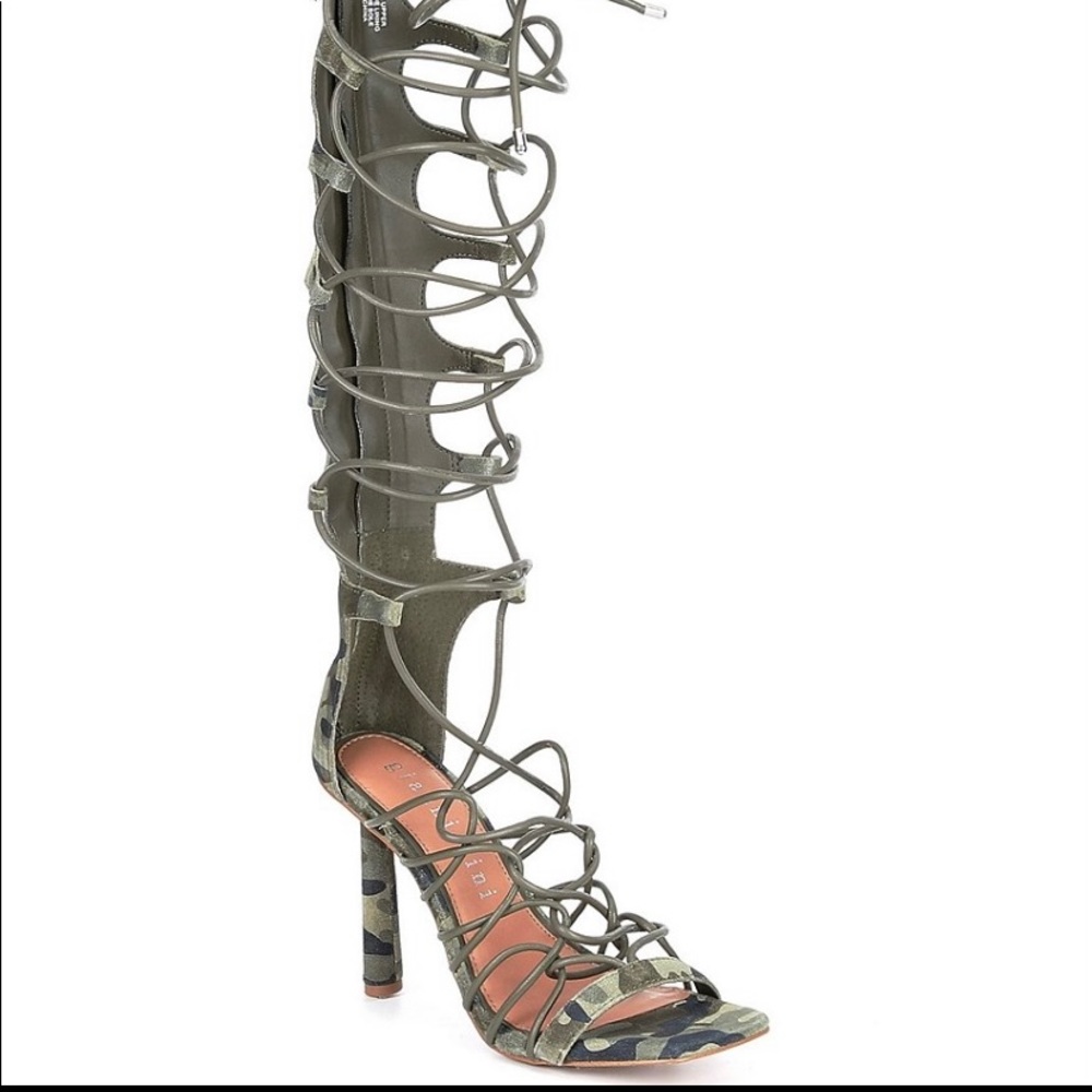 Gianni Bini lace up boots